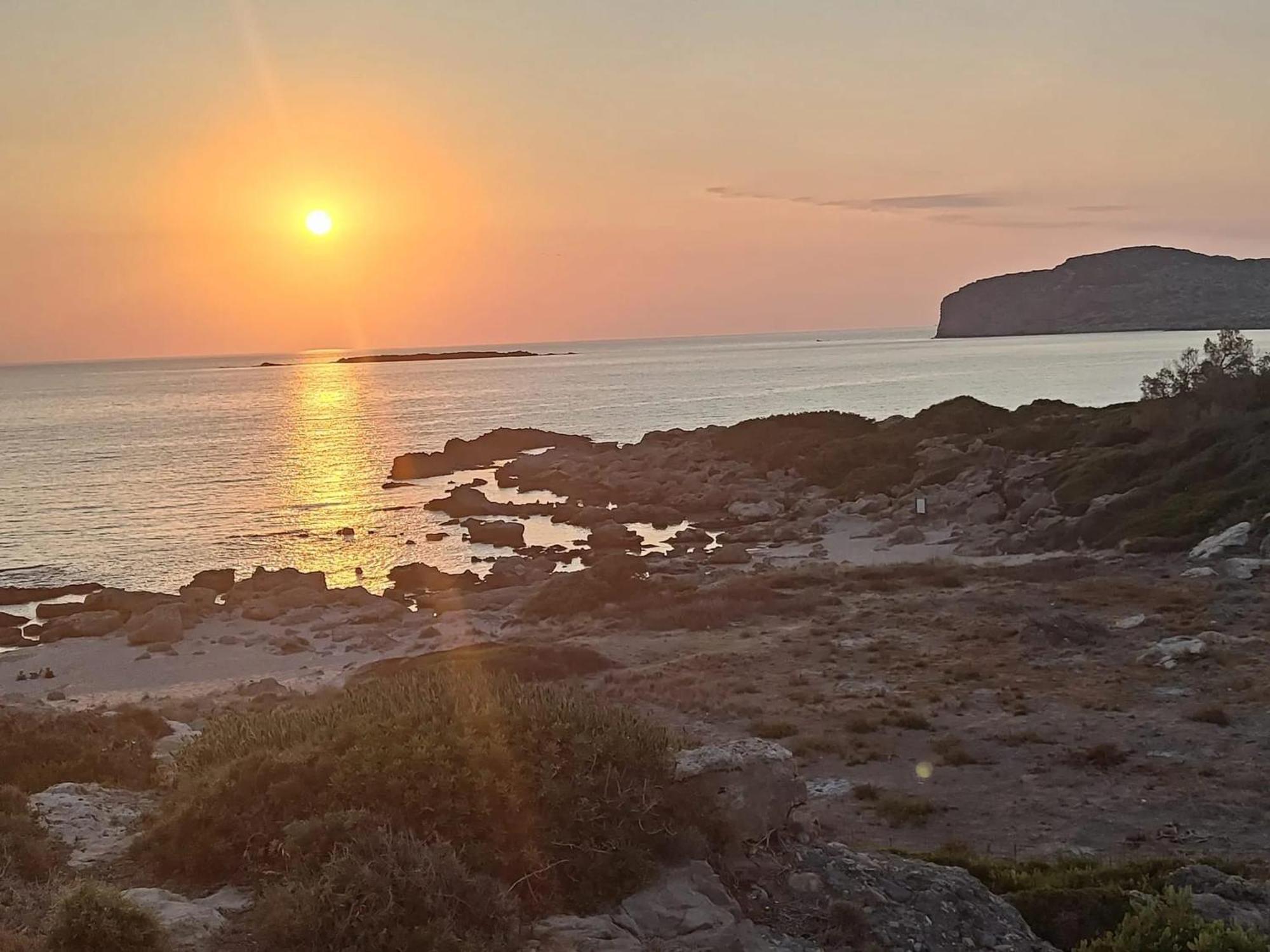 Comfortable Apartment With Sea View In Falcinello Eksteriør bilde