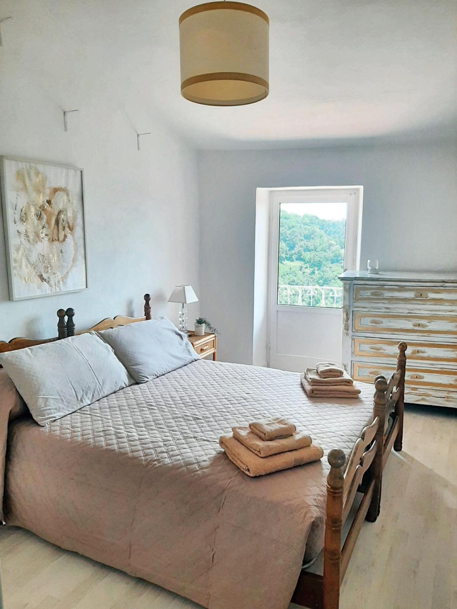 Comfortable Apartment With Sea View In Falcinello Eksteriør bilde